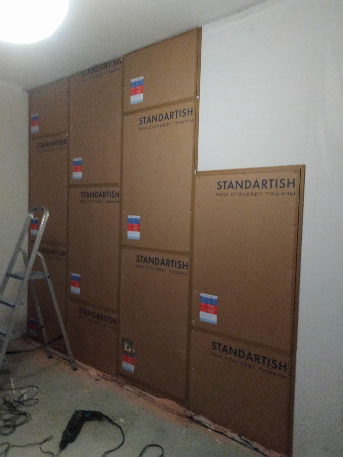 Панель Standartish Step